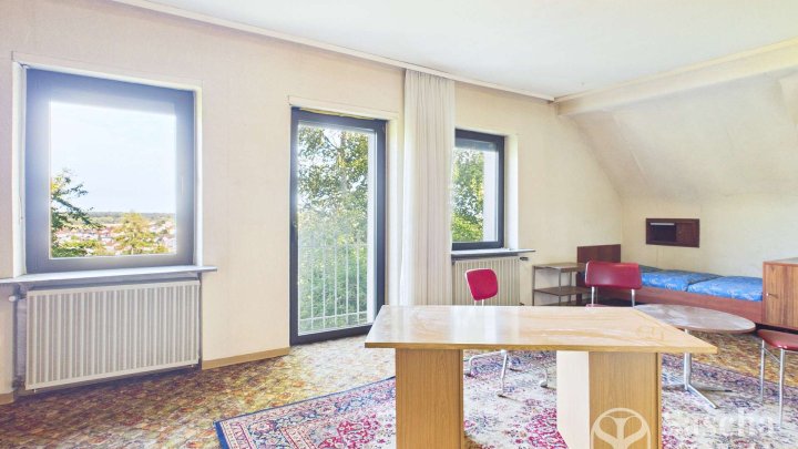 Wohnen mit Weitblick – Großzügiges Anwesen auf weitläufigem Grundstück in Elversberg