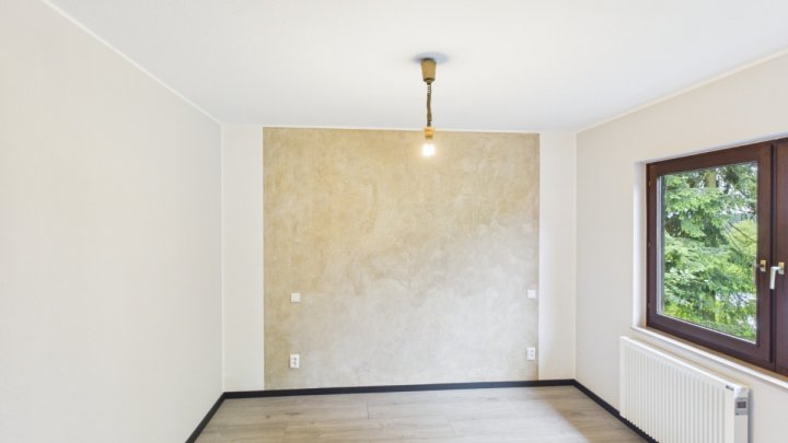 Freistehender Bungalow ! 2026 renoviert, in der Nähe des Losheimer Stausees und  inmitten der Natur!