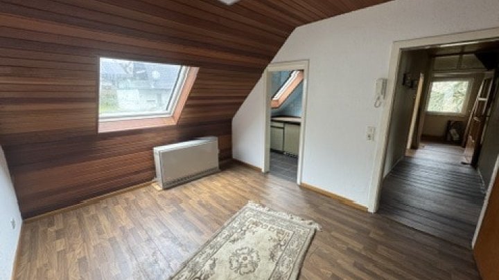 Großzügiges Einfamilienhaus mit flexibler Nutzung als Zwei- oder Mehrfamilienhaus in Kordel