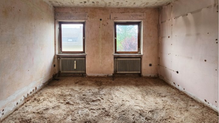 Großzügiges Einfamilienhaus in Ortsrandlage mit Panoramablick über das Moseltal