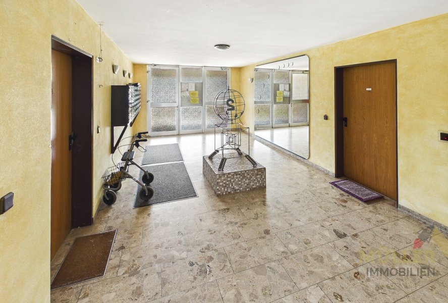 Flur:Treppenhaus6