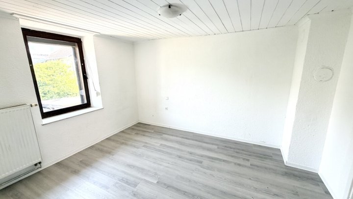 Einfamilienhaus mit Ausbaupotenzial- ideal für Handwerker und Eigennutzer