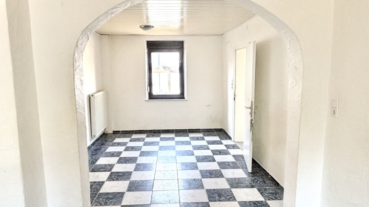 Einfamilienhaus mit Ausbaupotenzial- ideal für Handwerker und Eigennutzer