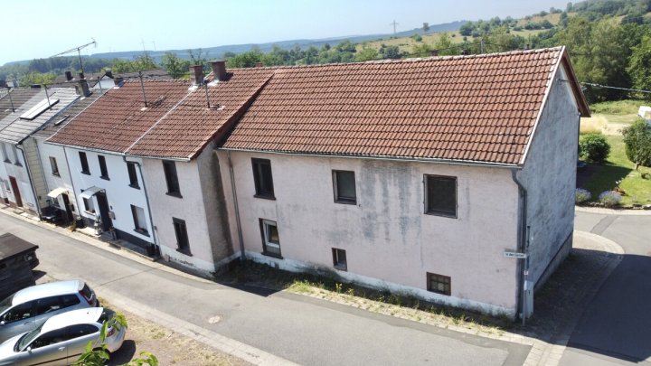 Einfamilienhaus mit Ausbaupotenzial- ideal für Handwerker und Eigennutzer