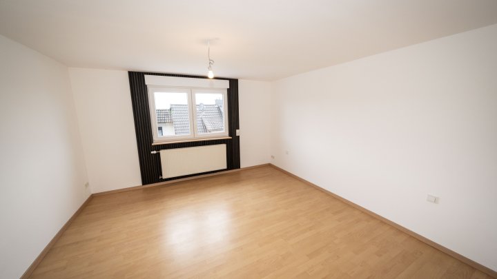 Modernisiertes Einfamilienhaus in kleiner Nebenstraße von Püttlingen