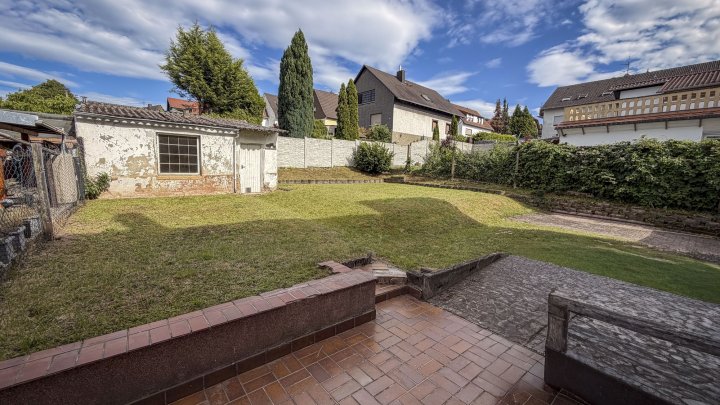 Modernisiertes Einfamilienhaus in kleiner Nebenstraße von Püttlingen