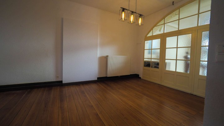 VILLA SCHWINN - Repräsentative 3-ZKB Altbauwohnung mit EBK in ZW-City