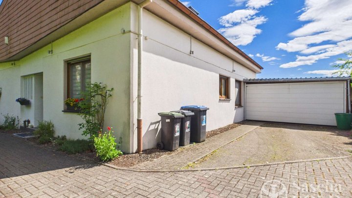 Gepflegtes freistehendes Einfamilienhaus im Bungalow-Stil mit Garten in St. Ingbert-Sengscheid