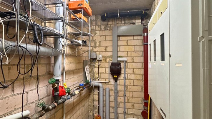 Einfamilienhaus mit ELW, tolles Grundstück mit Panoramablick über Saarbrücken