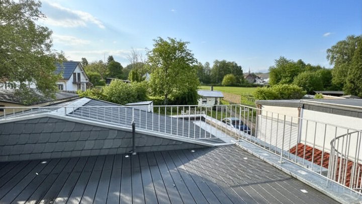 Gepflegtes 2-Familienhaus mit Garten + Garage, teilsaniert