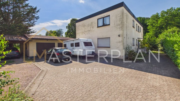 Zweifamilienhaus mit Einliegerwohnung und Dachterrasse in sehr ruhiger Lage von Wadgassen-Werbeln