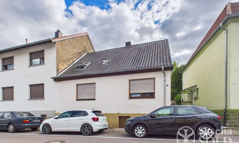 Bezugsfrei ab 01.11.26 - 4-Zimmer-Einfamilienhaus mit Terrasse und Garten in St. Ingbert-Elsterstein
