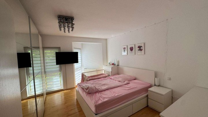 Charmante Erdgeschosswohnung in gehobener Lage mit exklusiven Annehmlichkeiten in Saarbrücken