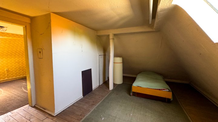 IM KLINGELTAL - Freist. 2-Fam. Haus mit Garten und Garage in Zweibrücken-Ixheim