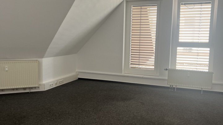 Moderne große Büro- oder Praxisräume (62) im Stadtzentrum von Saarlouis - Ihr neuer Arbeitsplatz!