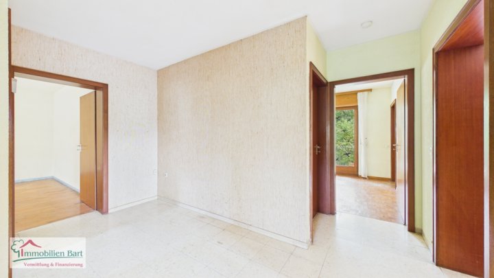 GRENZE L-REMICH: WOHNHAUS MIT 4 SCHLAFZIMMERN IN TOP-WOHNLAGE MIT PARK-ÄHNLICHEM GARTEN!
