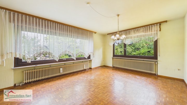 GRENZE L-REMICH: WOHNHAUS MIT 4 SCHLAFZIMMERN IN TOP-WOHNLAGE MIT PARK-ÄHNLICHEM GARTEN!