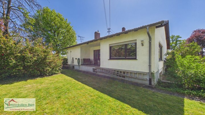 GRENZE L-REMICH: WOHNHAUS MIT 4 SCHLAFZIMMERN IN TOP-WOHNLAGE MIT PARK-ÄHNLICHEM GARTEN!