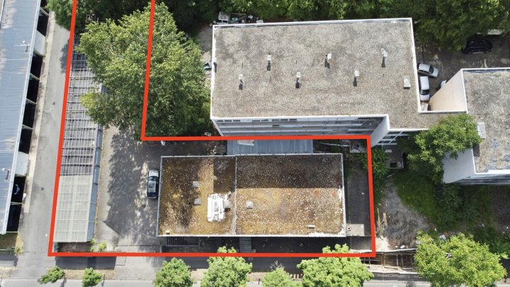 Vielseitige Gewerbeimmobilie - ideal für Club, Bar, Vergnügungsstätte oder Gastro mit 13 Garagen