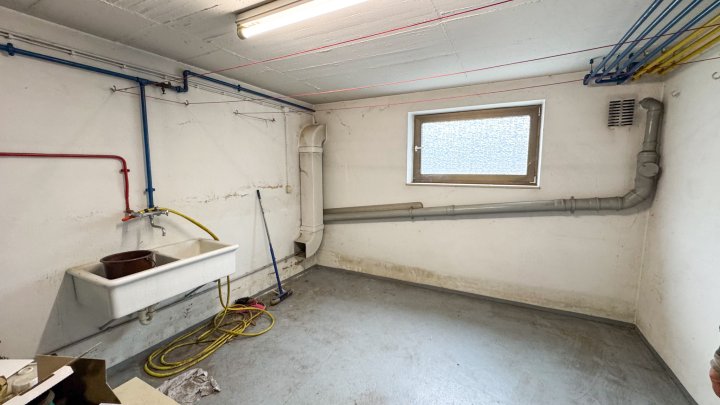KAPITALANLAGE - Vollvermietetes 5-Parteienhaus mit Carport in 66482 Zweibrücken (Stadt)