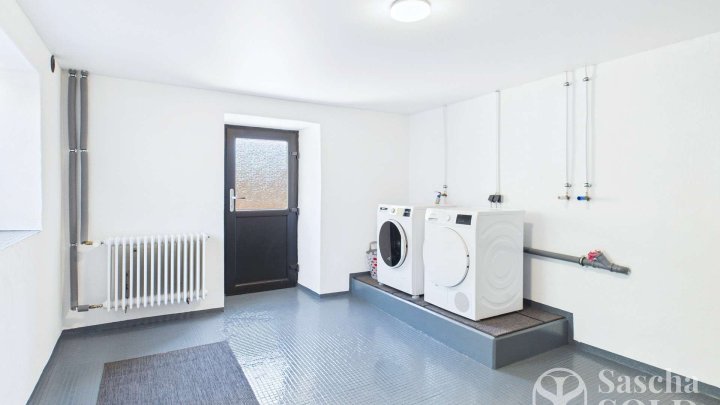 Sofort bezugsfertig - modernisiertes Einfamilienhaus mit Doppelgarage am Waldrand in Rentrisch