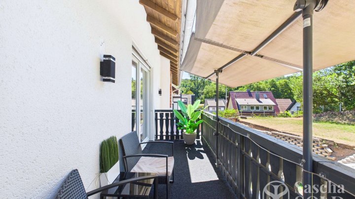 Sofort bezugsfertig - modernisiertes Einfamilienhaus mit Doppelgarage am Waldrand in Rentrisch