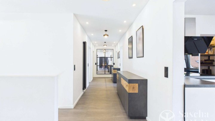 Sofort bezugsfertig - modernisiertes Einfamilienhaus mit Doppelgarage am Waldrand in Rentrisch