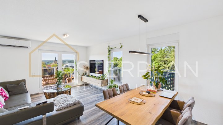 Moderne Penthousewohnung mit Weitblick