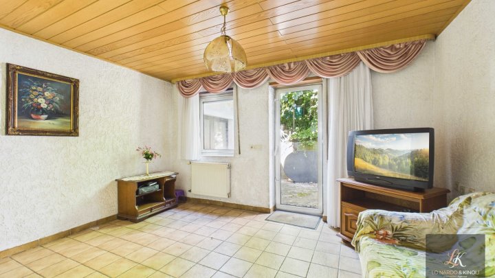 Ein-/Zweifamilienhaus mit großem Gestaltungspotenzial in Völklingen-Luisenthal