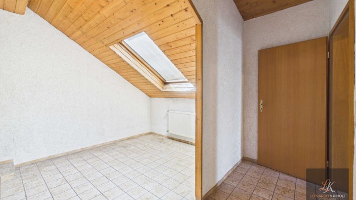 Ein-/Zweifamilienhaus mit großem Gestaltungspotenzial in Völklingen-Luisenthal
