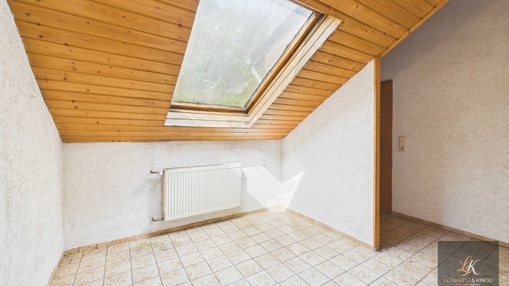 Ein-/Zweifamilienhaus mit großem Gestaltungspotenzial in Völklingen-Luisenthal