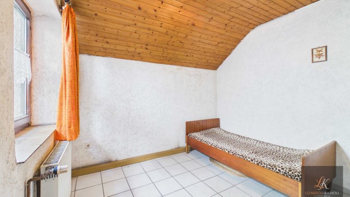 Ein-/Zweifamilienhaus mit großem Gestaltungspotenzial in Völklingen-Luisenthal