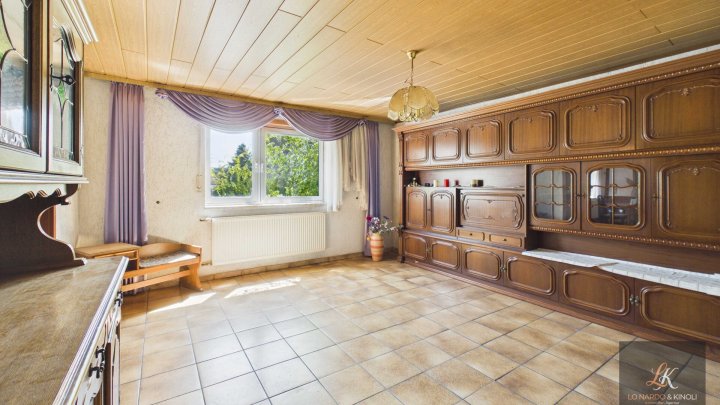 Ein-/Zweifamilienhaus mit großem Gestaltungspotenzial in Völklingen-Luisenthal