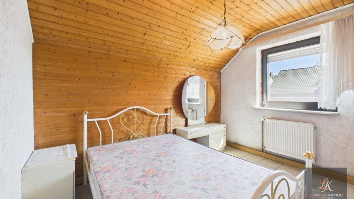 Ein-/Zweifamilienhaus mit großem Gestaltungspotenzial in Völklingen-Luisenthal