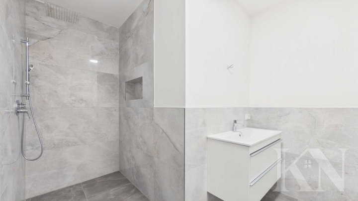 Moderne 3-Zimmer-Wohnung mit Balkon und offenem Wohnbereich