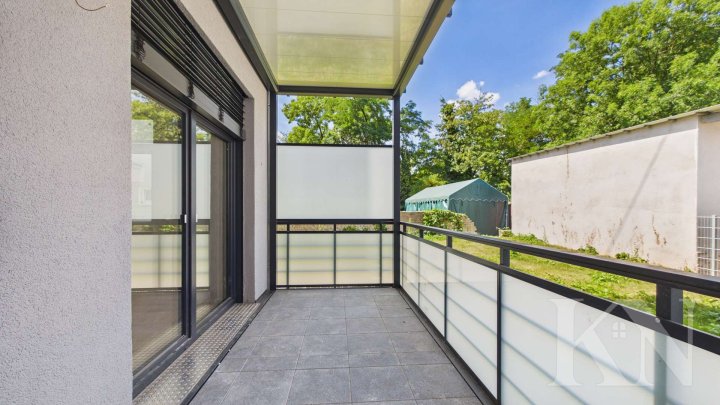 Moderne 3-Zimmer-Wohnung mit Balkon und offenem Wohnbereich