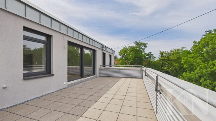 Penthouse mit mehreren Dachterrassen – modernes Wohnen mit besonderem Wohngefühl