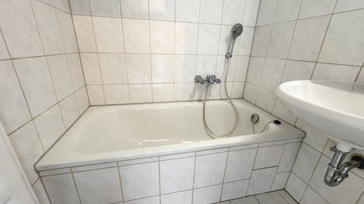 Schönes 1. Zimmer Apartment SB Innenstadt mit großzügiger Belichtung/Aufzug