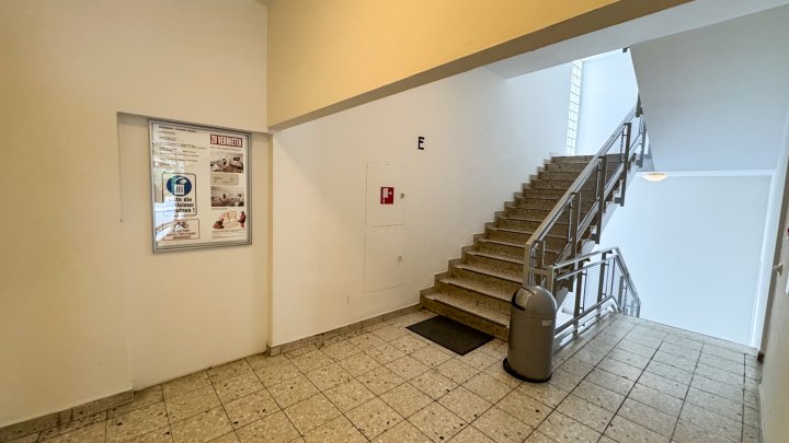 Schönes 1. Zimmer Apartment SB Innenstadt mit großzügiger Belichtung/Aufzug