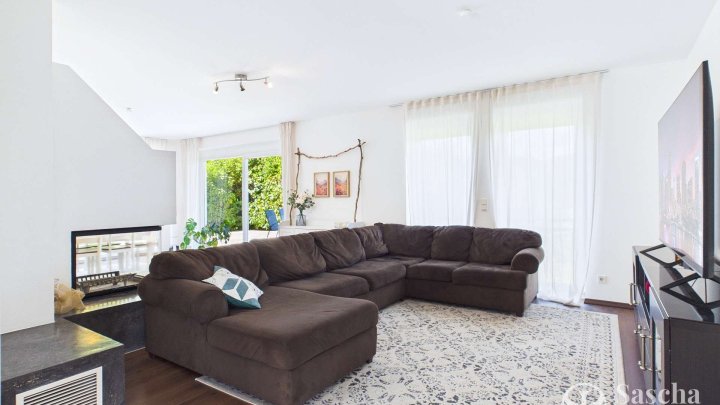 Bezugsfrei ab August - Hochwertiges Familiendomizil mit Kamin, Garten und moderner Energietechnik