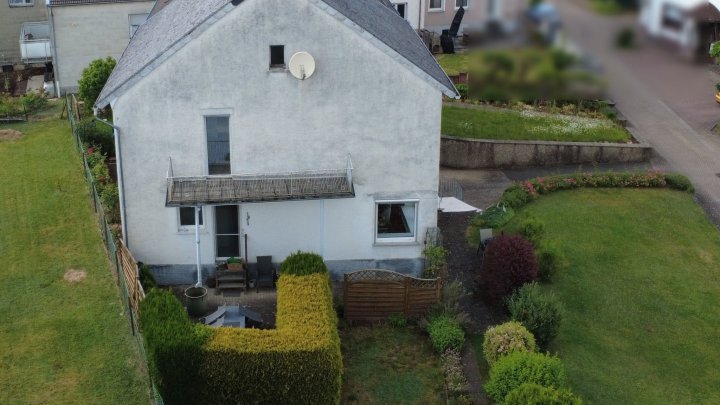 Viel Platz für die ganze Familie – 1-2 FH Wohnhaus mit Entwicklungspotenzial in Theley