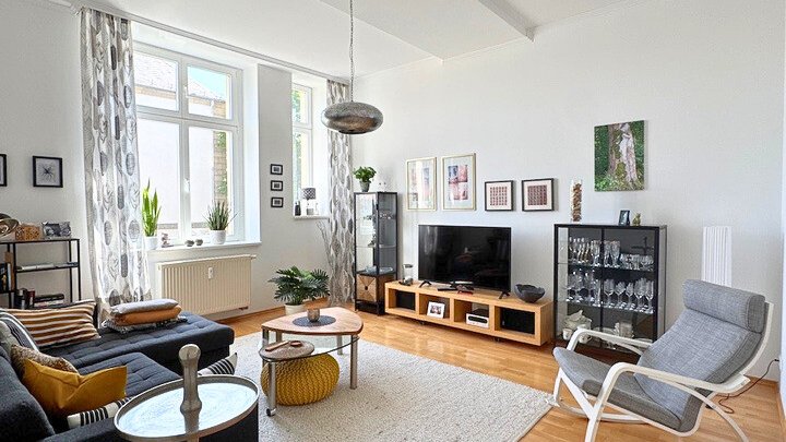 2 ZKB Wohnung mit EBK und Stellplatz, sanierter Altbau in St. Arnual