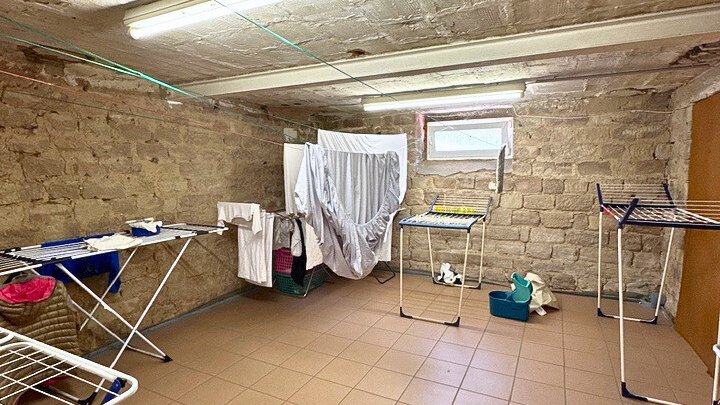 2 ZKB Wohnung mit EBK und Stellplatz, sanierter Altbau in St. Arnual