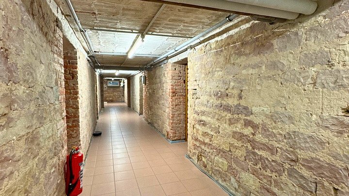 2 ZKB Wohnung mit EBK und Stellplatz, sanierter Altbau in St. Arnual