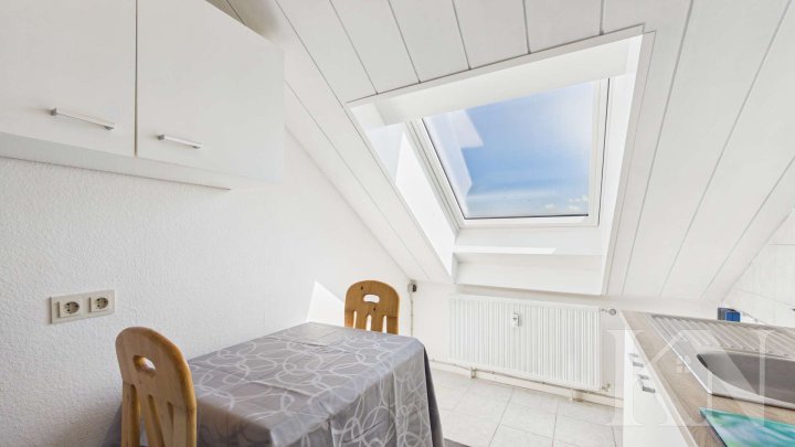 Ideal für Eigennutzer & Kapitalanleger – 2-ZKB mit Loggia im energetisch sanierten Mehrfamilienhaus