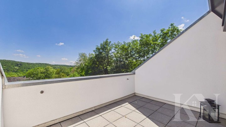 Ideal für Eigennutzer & Kapitalanleger – 2-ZKB mit Loggia im energetisch sanierten Mehrfamilienhaus