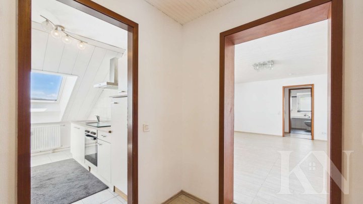 Ideal für Eigennutzer & Kapitalanleger – 2-ZKB mit Loggia im energetisch sanierten Mehrfamilienhaus