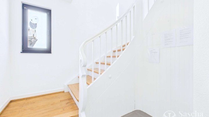 Bezugsfrei - Sanierte 2-Zimmer-Wohnung im ruhigen Zweifamilienhaus in St. Ingbert-Mitte