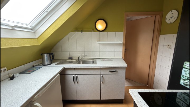 FREIRAUM — Zweifamilienhaus mit zwei Einheiten und großem Garten in Beckingen