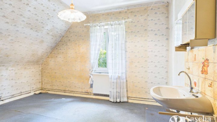 Freistehende Liegenschaft mit Sanierungsbedarf in erhöhter Wohnlage nahe der Blieskasteler Altstadt